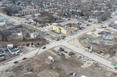  Victoria Avenue and Bridge Street intersection in Niagara Falls during construction in March 2022. More construction vehicles are on the scene