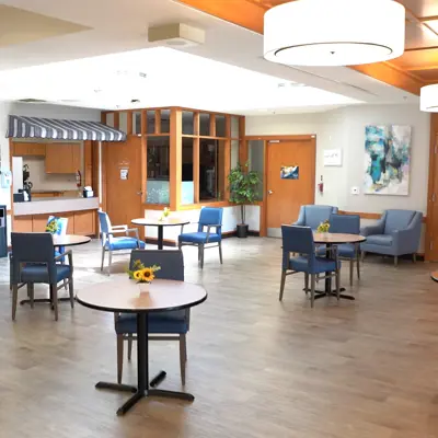 A dining area at Woodlands of Sunset