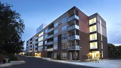 Multi-unit apartment building.